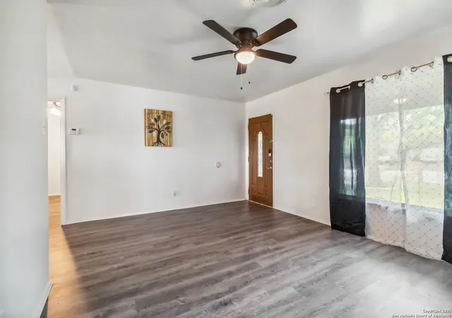 Photo 4 of Single family home for sale at 4714 Newcome, San Antonio, TX 78229 | MLS# 1859539 | Listing updated on 2025-09-29