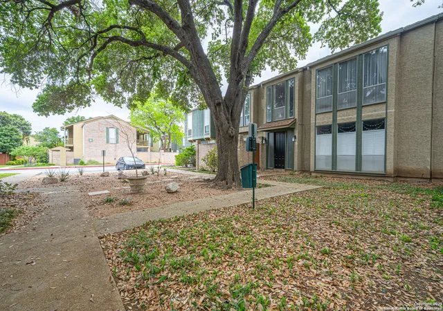 2nd image of 3678 Hidden Dr #2402, San Antonio, TX 78217 | MLS# 1859583