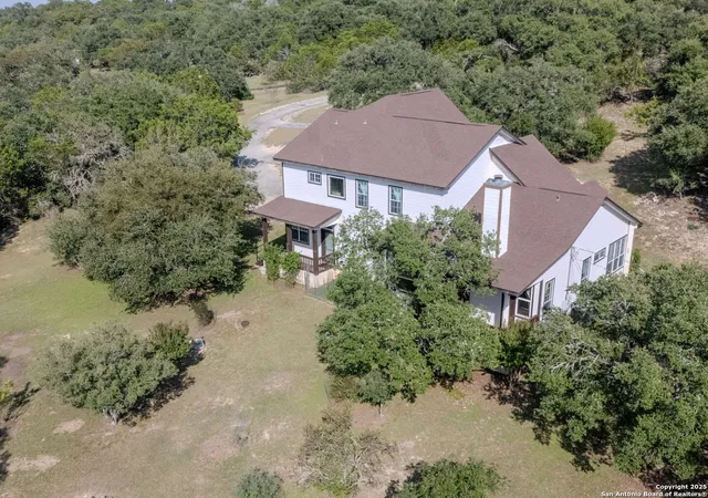 Photo 3 of Single family home for sale at 501 River Mountain Dr, Boerne, TX 78006 | MLS# 1859600 | Listing updated on 2026-09-12