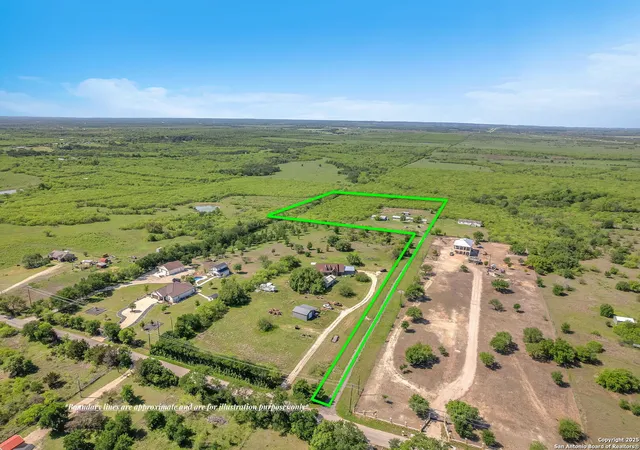 2nd image of 163 Irmas Dr, Lockhart, TX 78644 | MLS# 1859615