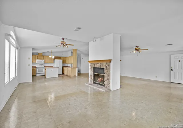 Photo 4 of Sale Pending at 1189 Vivroux Ranch, Seguin, TX 78155 | MLS# 1859711 | Listing updated on 2026-09-16