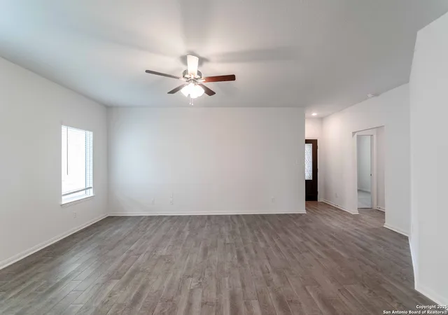 4th image of 8811 Grey Elm, Elmendorf, TX 78112 | MLS# 1859713