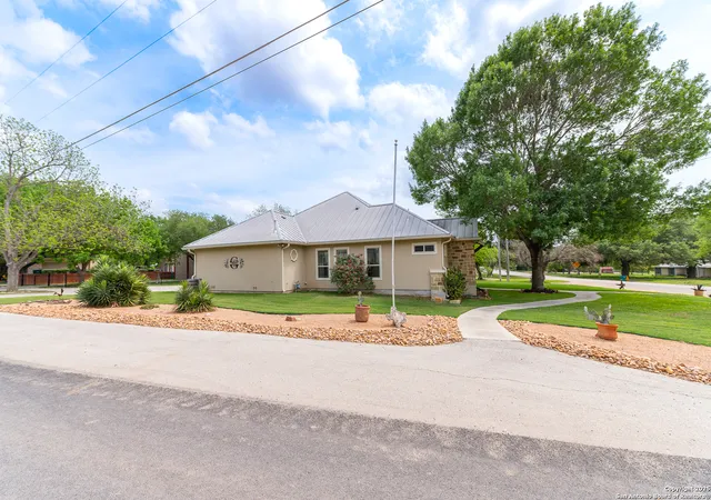 2nd image of 202 Brieden, Castroville, TX 78009 | MLS# 1859760
