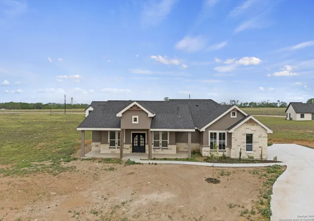 3rd image of 104 Hidden Path, Floresville, TX 78114 | MLS# 1859867