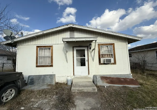 Photo 3 of Single family home for sale at 8802 Wilma Jean, San Antonio, TX 78224 | MLS# 1859881 | Listing updated on 2025-04-30