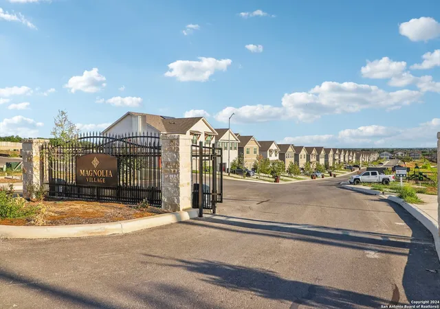 Photo 2 of Sale Pending at 7509 Briarwood Pass, San Antonio, TX 78252 | MLS# 1860042 | Listing updated on 2025-05-05
