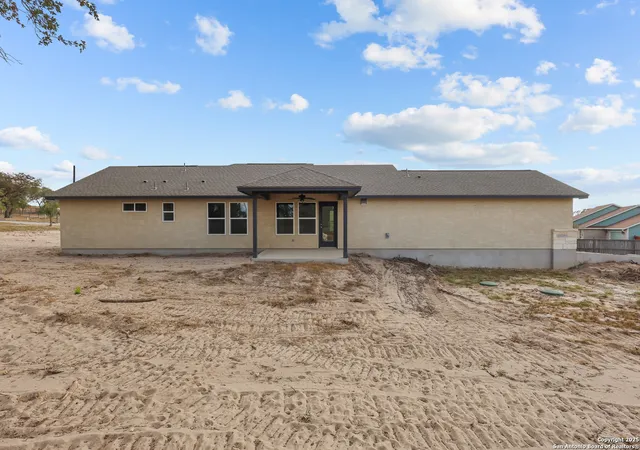 Photo 3 of Single family home for sale at 25 Broken Star Trail, Poteet, TX 78065 | MLS# 1860050 | Listing updated on 2025-11-04