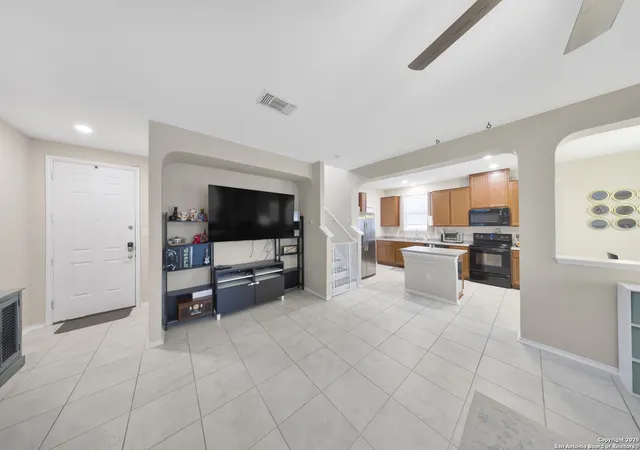 Photo 4 of Sale Pending at 302 Pleasanton Hts, San Antonio, TX 78221 | MLS# 1860110 | Listing updated on 2025-09-09