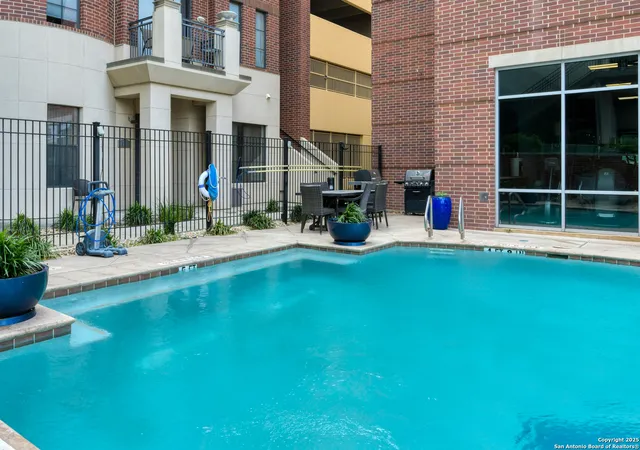 Homes for sale in San Antonio, TX | 215 N Center St #206, San Antonio, TX 78202 | MLS# 1860191