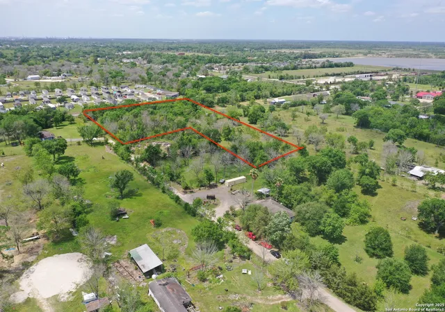 1st image of Tbd Daffodil, Lampasas, TX 77562 | MLS# 1860354