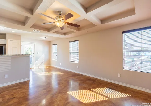 Listing Photo 5 - Condo for sale in building located at 7314 Colina Wy, Converse, TX 78109