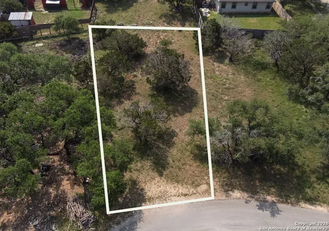 3rd image of 1009 Deerwood, Canyon Lake, TX 78133 | MLS# 1860497