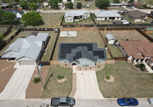 19th image of 951 Boyd, Poteet, TX 78065 | MLS# 1860498