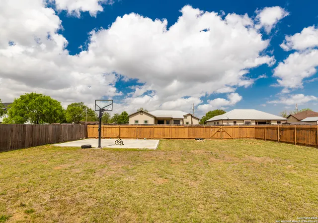 4th image of 951 Boyd, Poteet, TX 78065 | MLS# 1860498