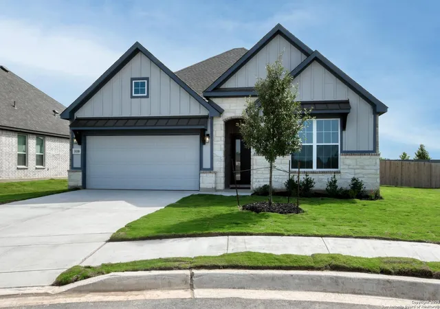 Photo 3 of Sale Pending at 10100 Peppercorn Pl, Schertz, TX 78154 | MLS# 1860545 | Listing updated on 2026-02-05