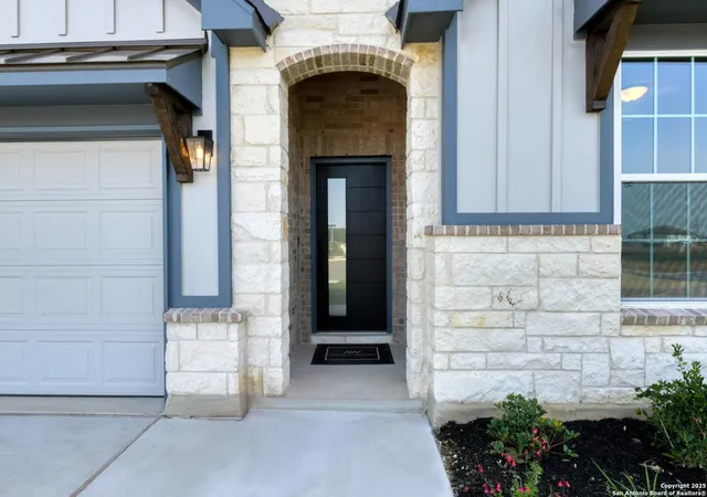 Photo 3 of Sale Pending at 10100 Peppercorn Pl, Schertz, TX 78154 | MLS# 1860545 | Listing updated on 2026-02-05