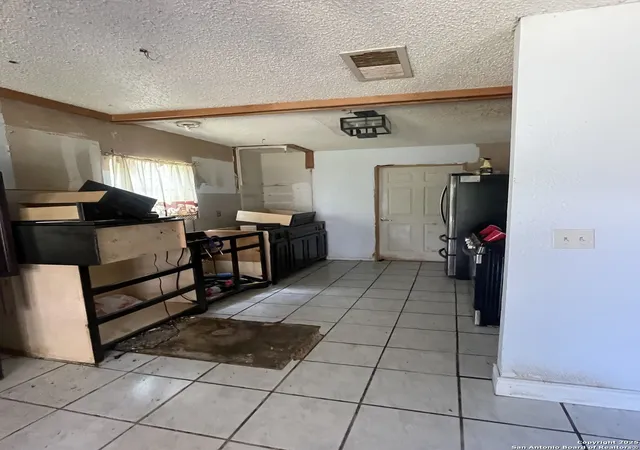 Photo 3 of Single family home for sale at 5915 Hidden Peak, San Antonio, TX 78247 | MLS# 1860547 | Listing updated on 2026-02-05