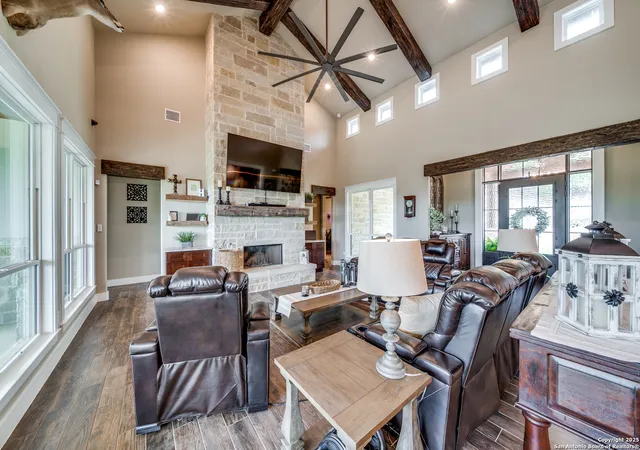Photo 4 of Sale Pending at 895 Private Rd 1742, Mico, TX 78056 | MLS# 1860579 | Listing updated on 2025-08-28
