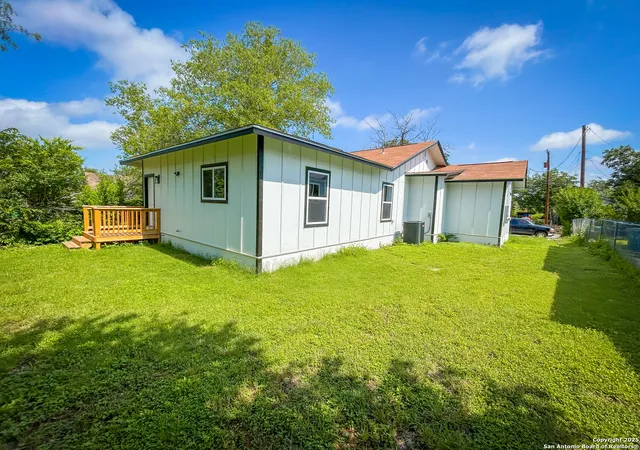23rd image of 1114 Pasadena, San Antonio, TX 78201 | MLS# 1860633