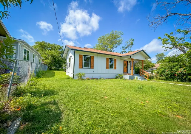 3rd image of 1114 Pasadena, San Antonio, TX 78201 | MLS# 1860633