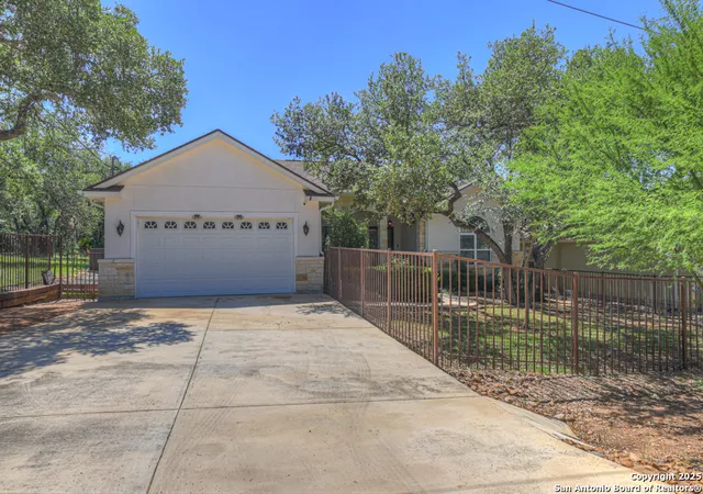 Photo 2 of Sale Pending at 1164 Fairway, Canyon Lake, TX 78133 | MLS# 1860685 | Listing updated on 2025-10-05