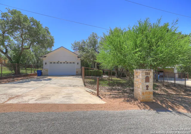Photo 3 of Sale Pending at 1164 Fairway, Canyon Lake, TX 78133 | MLS# 1860685 | Listing updated on 2025-10-05