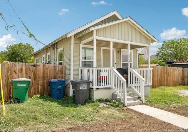 2nd image of 1410 Capitol, San Antonio, TX 78201 | MLS# 1860708