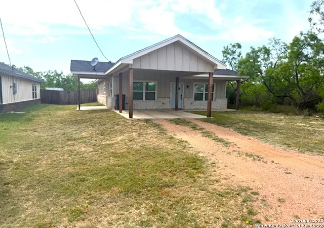 Photo 1 of Single family home for sale at 11175 Houston St, Carlsbad, TX 76934 | MLS# 1860721 | Listing updated on 2025-05-04