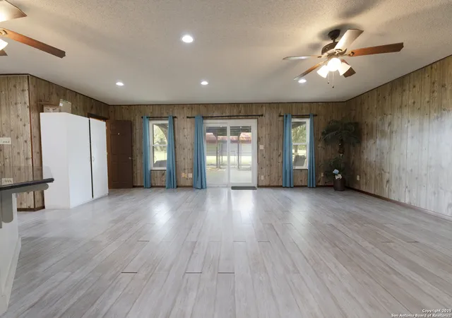 4th image of 865 Verdi Road, Pleasanton, TX 78064 | MLS# 1860755