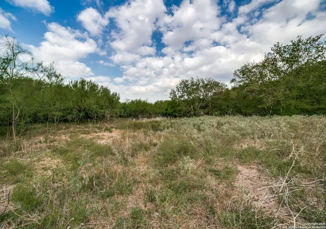 3rd image of 4660 W Military, San Antonio, TX 78242 | MLS# 1860799