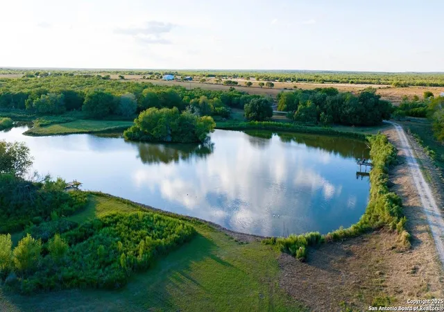 Photo 1 of Single family home for sale at 6170 County Road 332, Jourdanton, TX 78026 | MLS# 1860880 | Listing updated on 2026-04-04