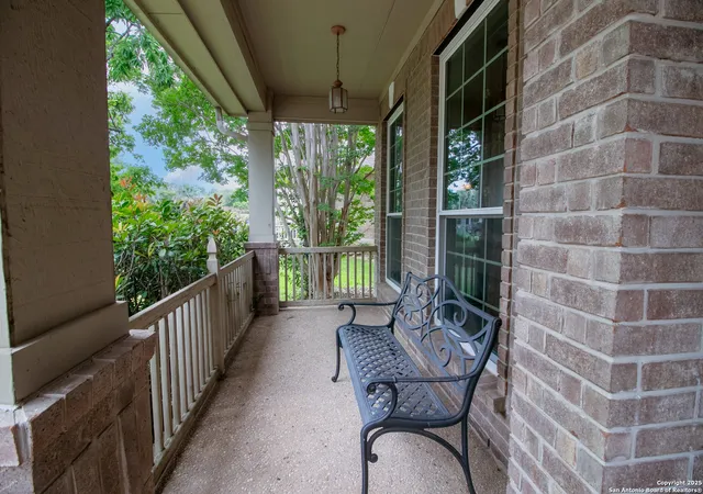 Photo 3 of Sale Pending at 511 Mesa Rdg, San Antonio, TX 78258 | MLS# 1860911 | Listing updated on 2026-01-26