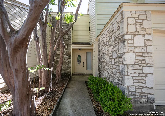 Photo 1 of Sale Pending at 8420 Echo Creek, San Antonio, TX 78240 | MLS# 1860933 | Listing updated on 2025-10-17