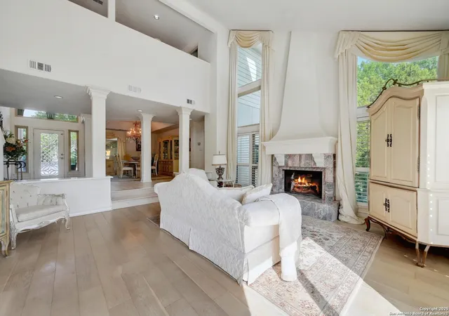 Photo 4 of Single family home for sale at 11827 Mill Rock, San Antonio, TX 78230 | MLS# 1861017 | Listing updated on 2025-10-16