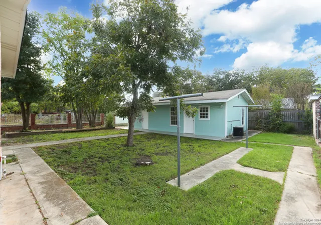 Photo 2 of Sale Pending at 2623 Irwin, San Antonio, TX 78222 | MLS# 1861030 | Listing updated on 2025-07-31