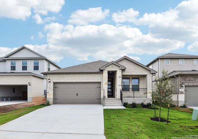 Photo 2 of Sale Pending at 134 Barton Point, San Marcos, TX 78666 | MLS# 1861036 | Listing updated on 2025-12-05