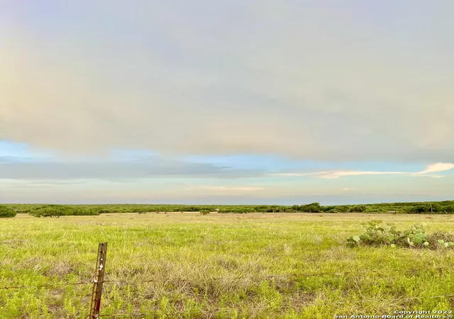 Photo 3 of Sale Pending at 772 Cr 339, La Vernia, TX 78121 | MLS# 1861039 | Listing updated on 2026-01-13