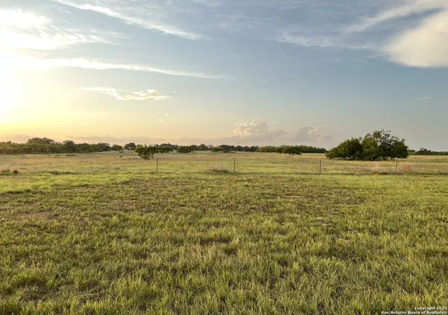 1st image of 772 Cr 339, La Vernia, TX 78121 | MLS# 1861039