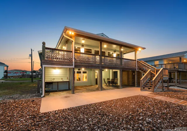 Photo 3 of Sale Pending at 672 Copano Ridge Rd, Rockport, TX 78382 | MLS# 1861064 | Listing updated on 2025-10-08