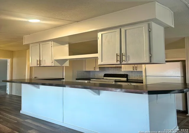 Photo 3 of Single family home for sale at 310 Duck, Pleasanton, TX 78064 | MLS# 1861093 | Listing updated on 2026-07-24