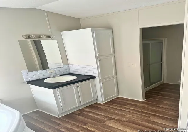 Photo 4 of Single family home for sale at 310 Duck, Pleasanton, TX 78064 | MLS# 1861093 | Listing updated on 2026-07-24
