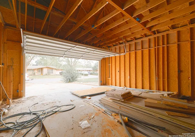 2nd image of 421 Faircrest, Windcrest, TX 78239 | MLS# 1861175
