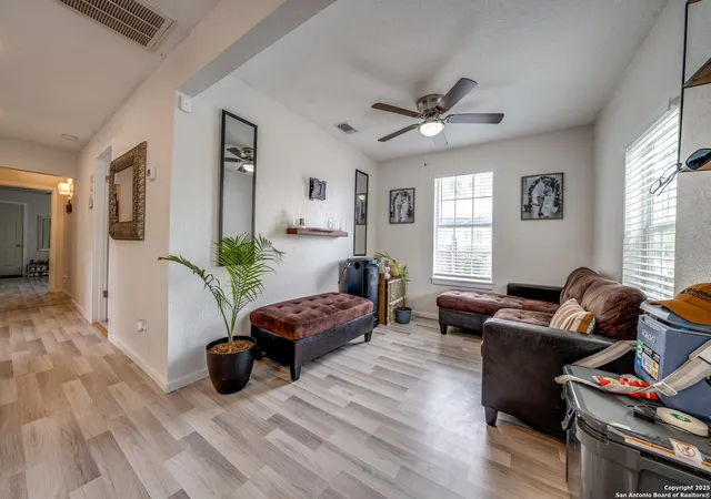 Photo 3 of Single family home for sale at 125 Magendie St, San Antonio, TX 78210 | MLS# 1861251 | Listing updated on 2026-02-05