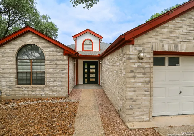 Photo 3 of Single family home for sale at 26002 Choctaw, San Antonio, TX 78260 | MLS# 1861329 | Listing updated on 2025-09-06