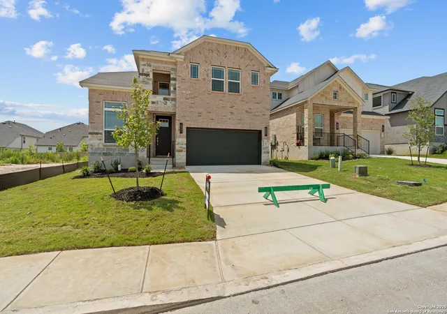 Photo 2 of Sale Pending at 163 Abigail Aly, San Antonio, TX 78253 | MLS# 1861360 | Listing updated on 2026-02-23
