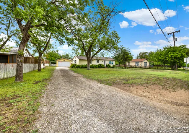 3rd image of 1959 Gruene, New Braunfels, TX 78130 | MLS# 1861402