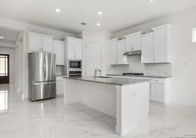 Photo 2 of Sale Pending at 116 Cheslyn, Boerne, TX 78006 | MLS# 1861406 | Listing updated on 2025-09-09