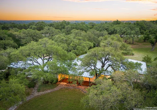 Photo 4 of Sale Pending at 276 Eden Ranch, Canyon Lake, TX 78133 | MLS# 1861411 | Listing updated on 2026-02-06