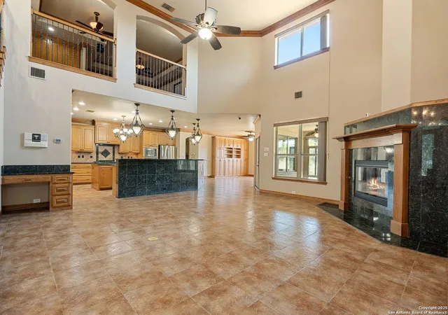 Photo 4 of Single family home for sale at 125 Creek Springs, Boerne, TX 78006 | MLS# 1861524 | Listing updated on 2026-04-02