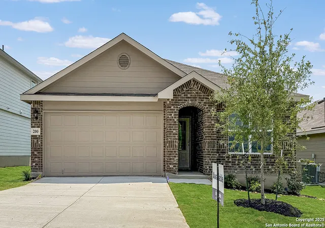 Photo 1 of Sale Pending at 200 Squacco Heron, San Antonio, TX 78225 | MLS# 1861753 | Listing updated on 2026-02-02